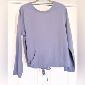 NWOT Victoria’s Secret Lightweight Low Back Long Sleeve Top in Size Small